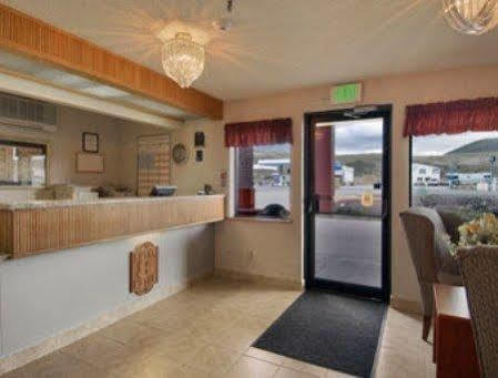 Motel Super 8 By Wyndham Baker